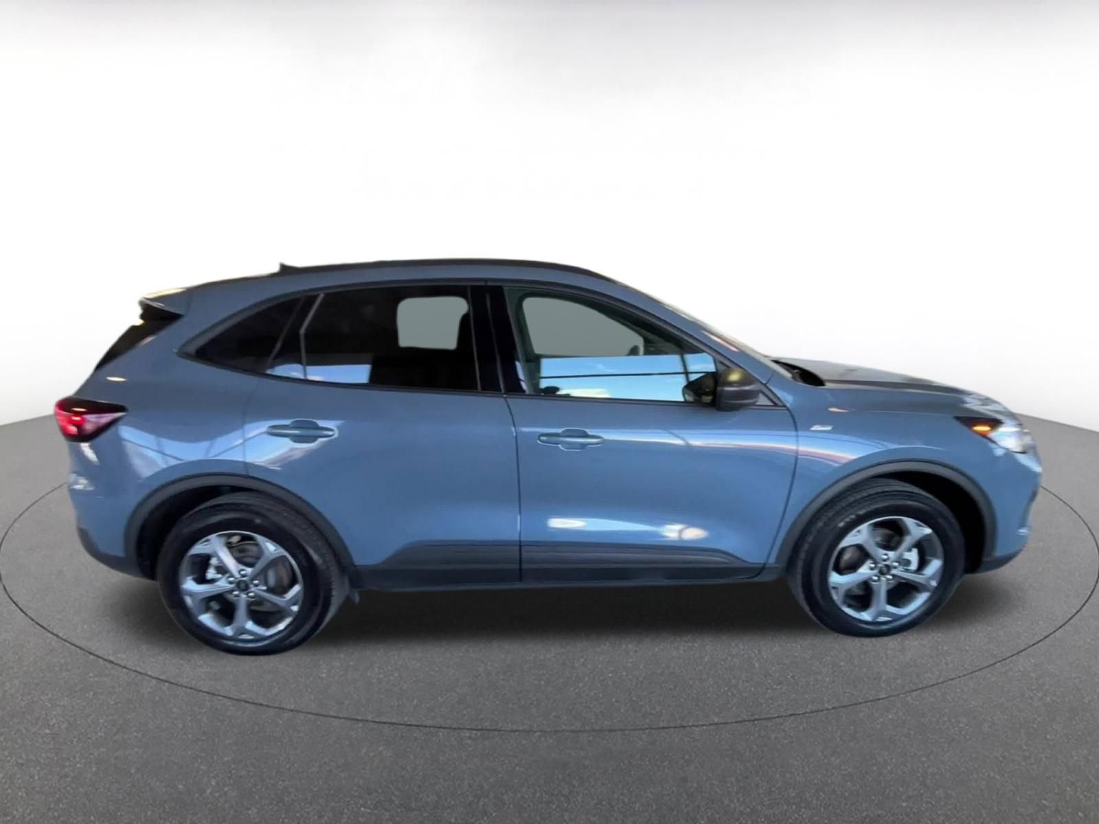 Used 2025 Ford Escape ST-Line image 16