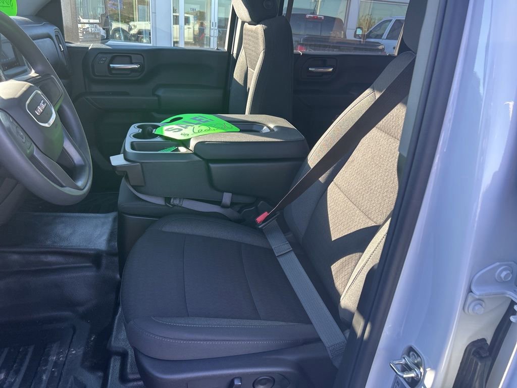 New 2026 GMC Sierra 3500 Pro w/ Convenience Package image 22