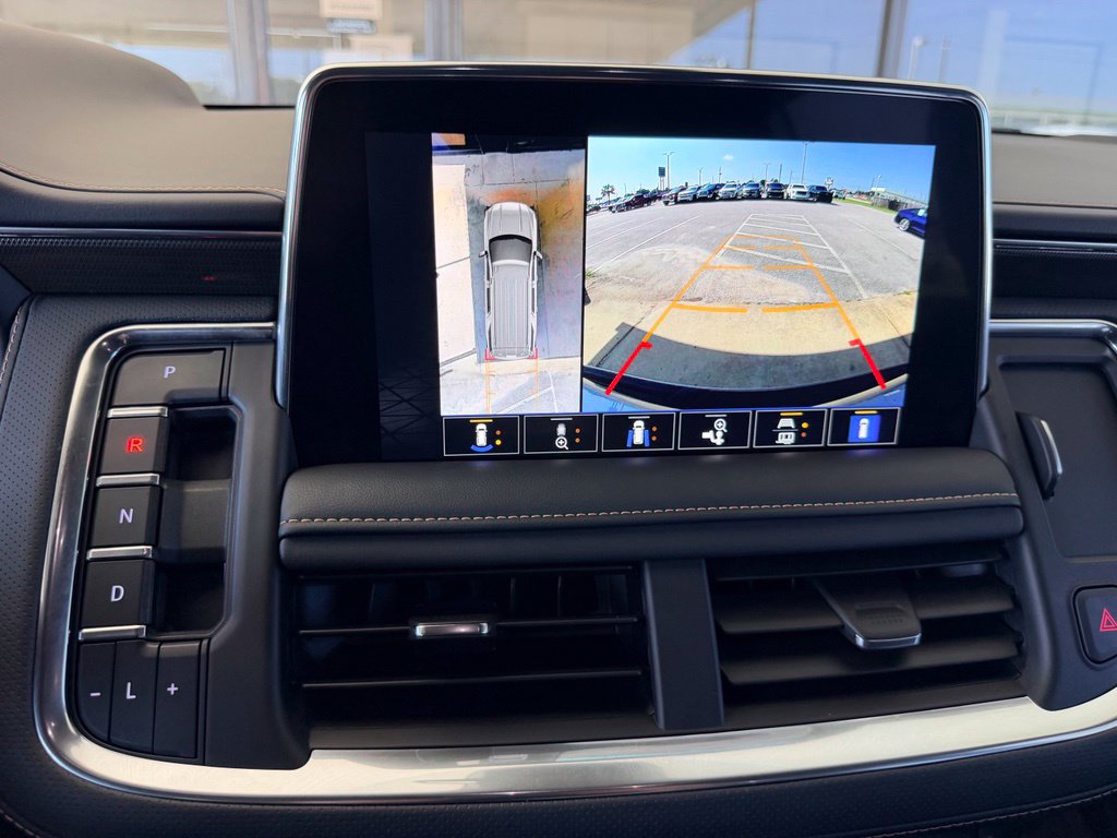 Used 2024 GMC Yukon XL AT4 w/ Technology Package AWD/4WD image 27