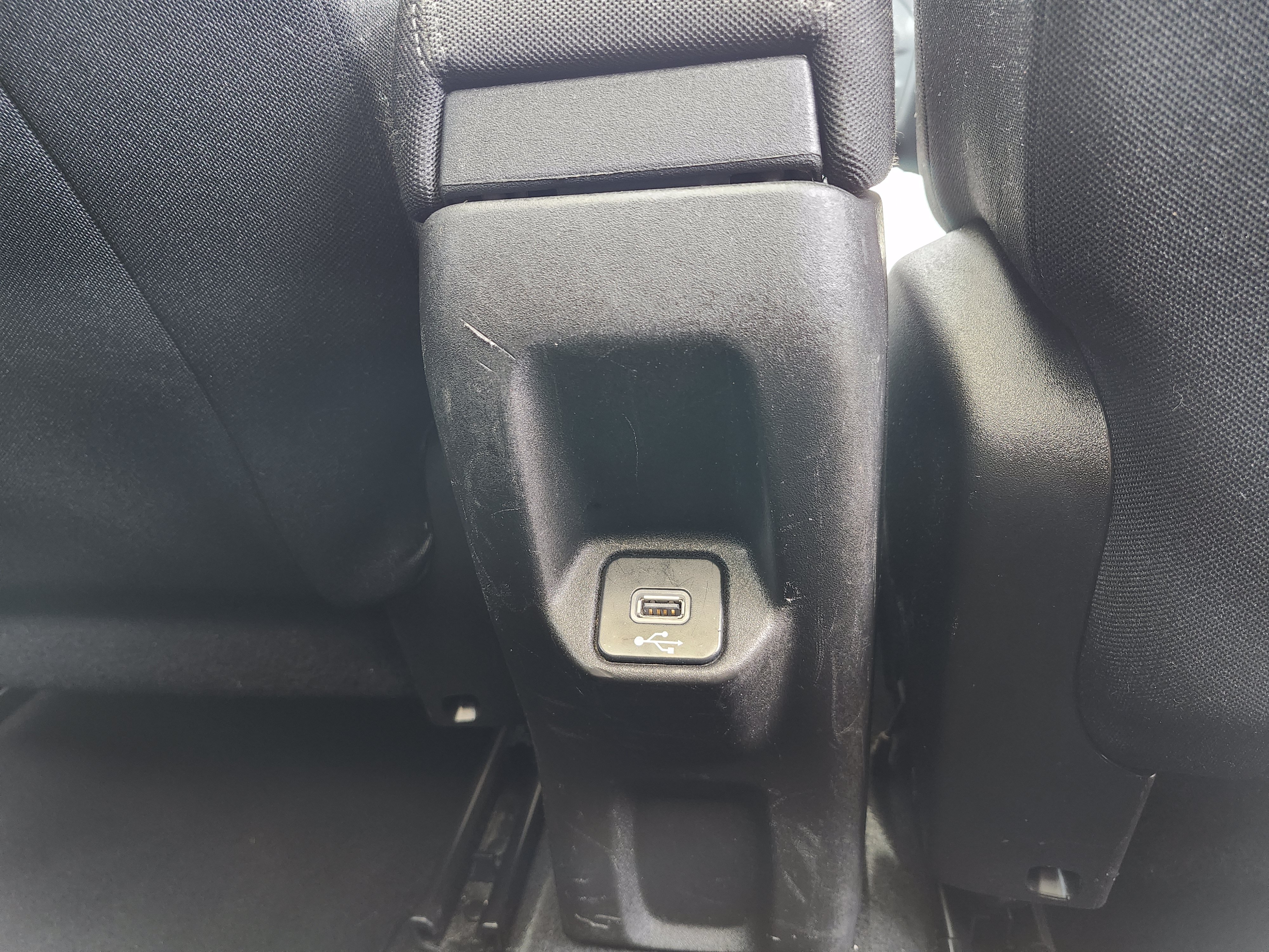 Used 2021 Jeep Renegade Latitude w/ Sun & Sound Group AWD/4WD image 21