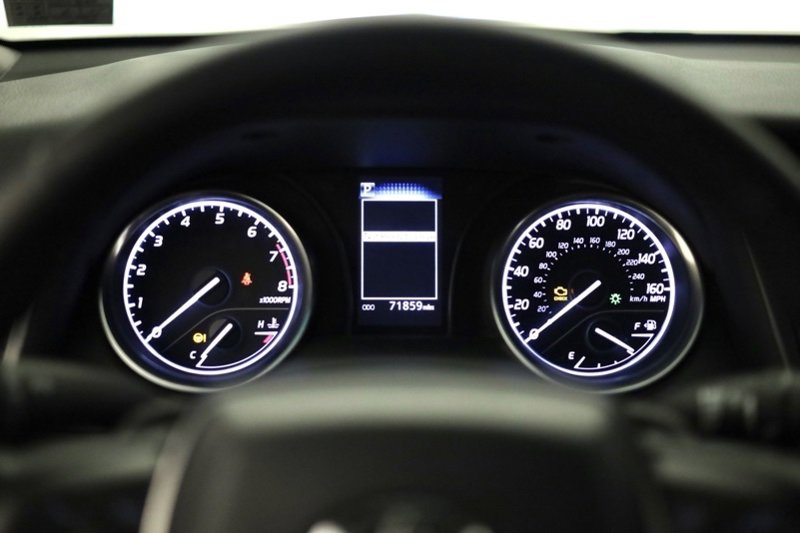 Used 2018 Toyota Camry SE image 14