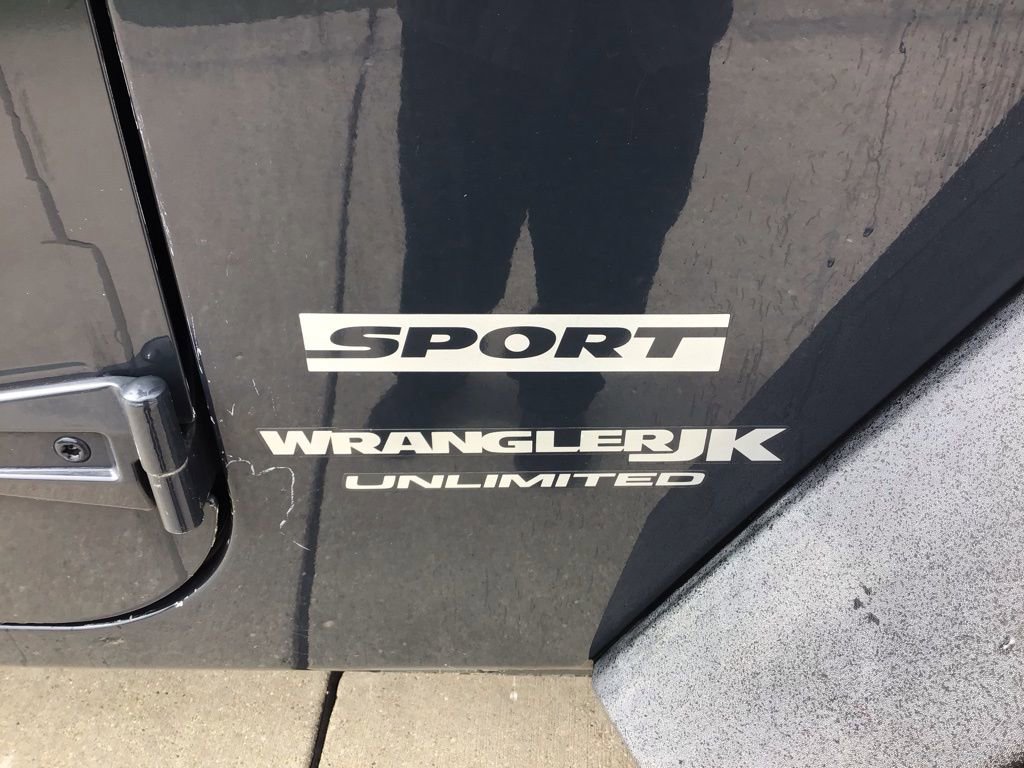 Used 2018 Jeep Wrangler Unlimited Sport S AWD/4WD image 31