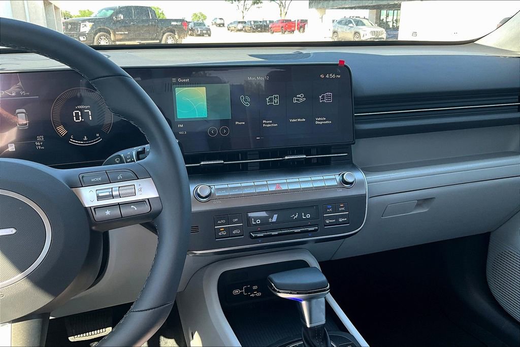 Used 2025 Hyundai Kona SEL image 15
