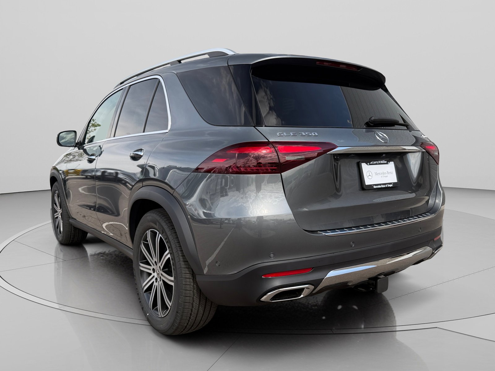 New 2026 Mercedes-Benz GLE 350 4MATIC image 3