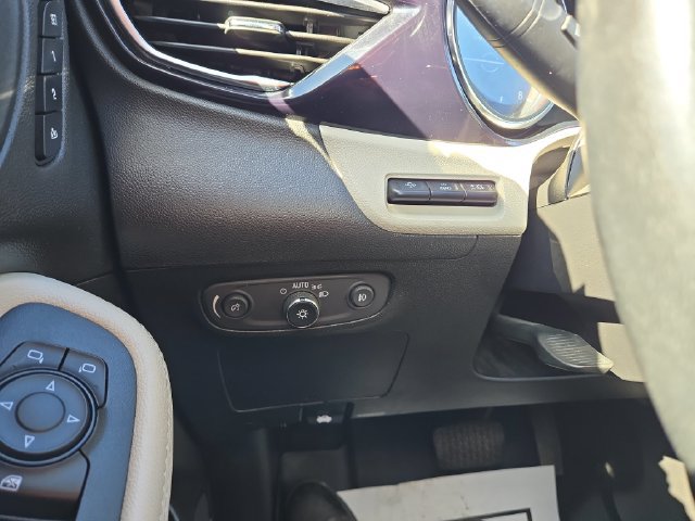 Used 2021 Buick Encore GX Essence w/ Advanced Technology Package AWD/4WD image 23