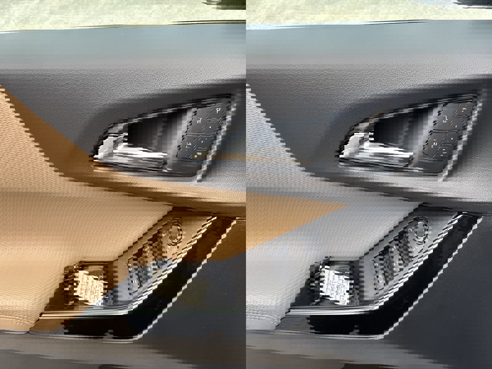 New 2026 Chevrolet Equinox ACTIV w/ Convenience Package III image 16