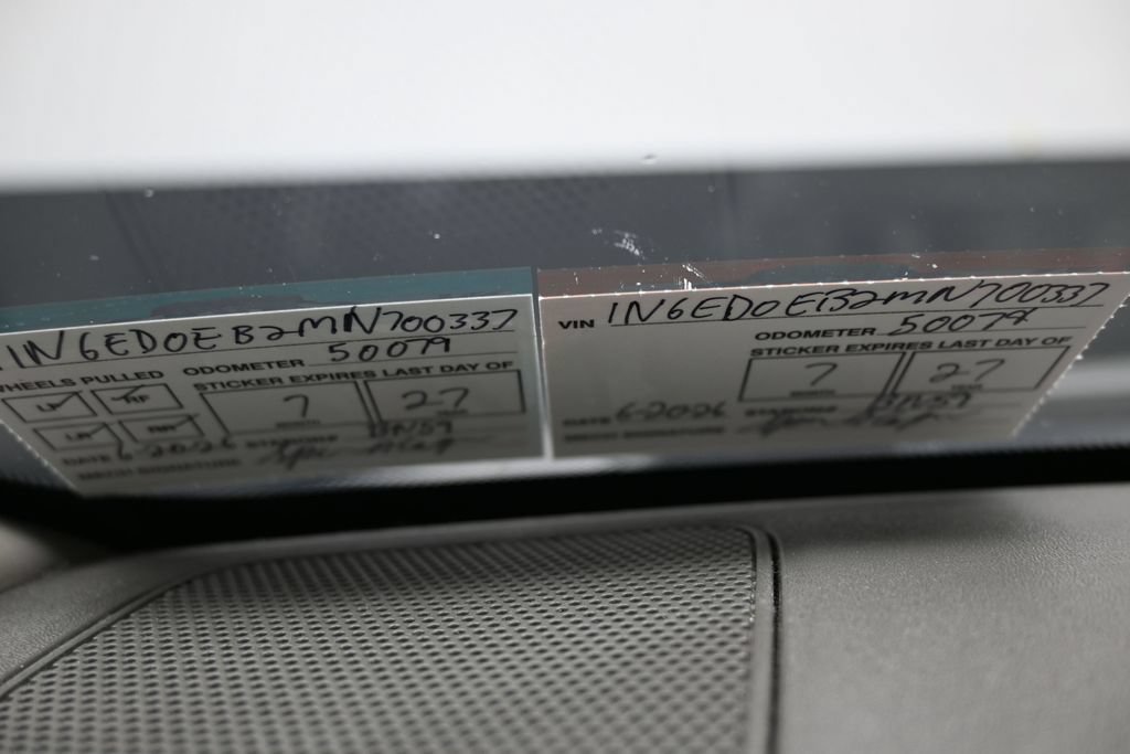 Used 2021 Nissan Frontier SV AWD/4WD image 8