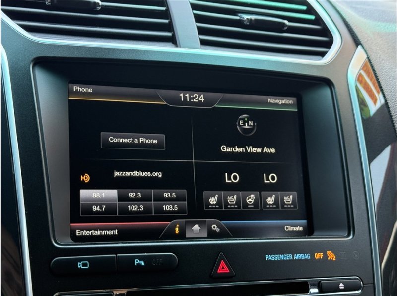 Used 2016 Ford Explorer Limited image 48