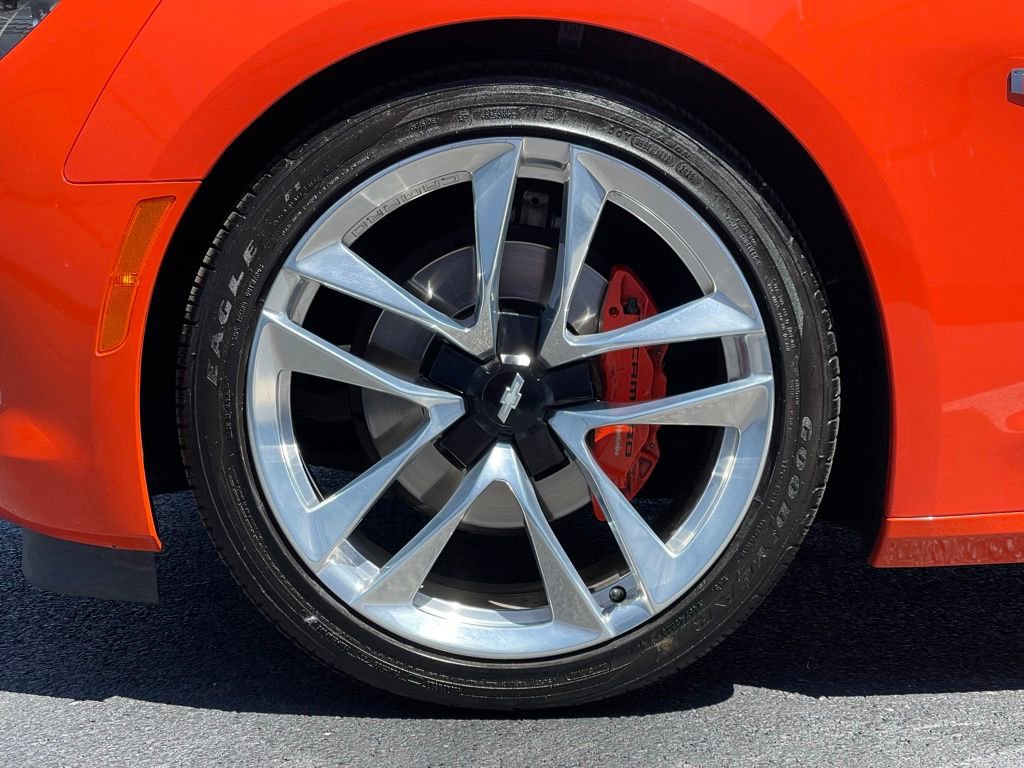 Used 2020 Chevrolet Camaro LT w/ RS Package RWD image 13