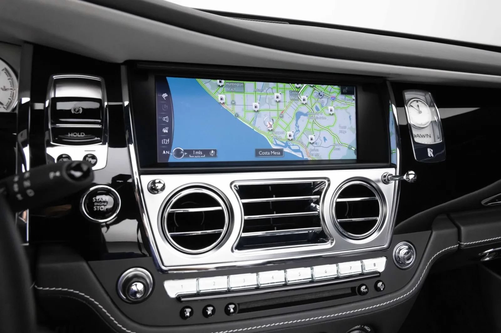 Used 2019 Rolls-Royce Dawn RWD image 18