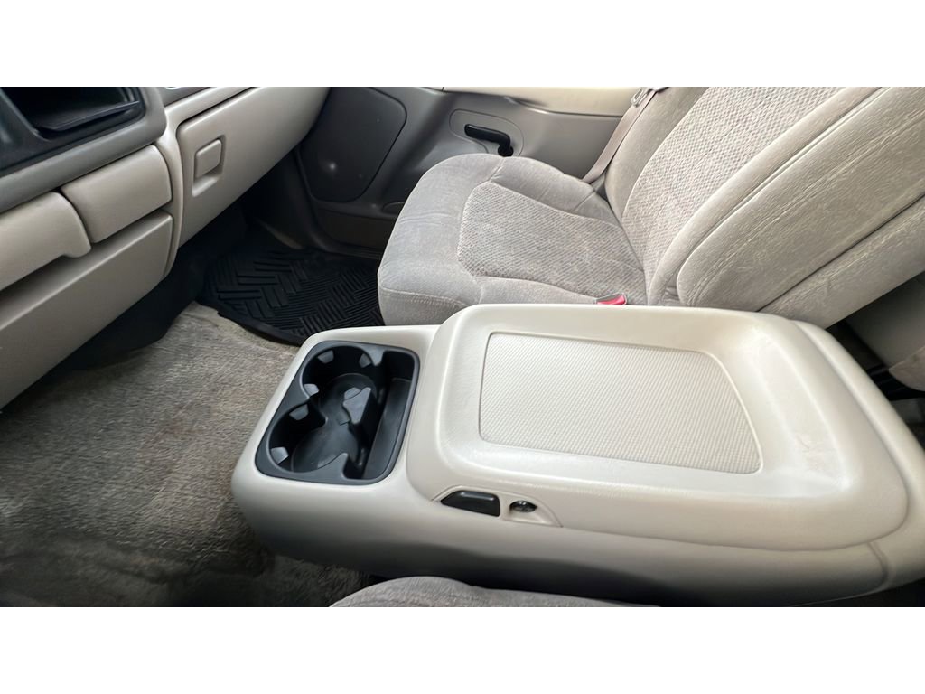 Used 2002 Chevrolet Tahoe LS w/ 3rd Row Seat Pkg image 19