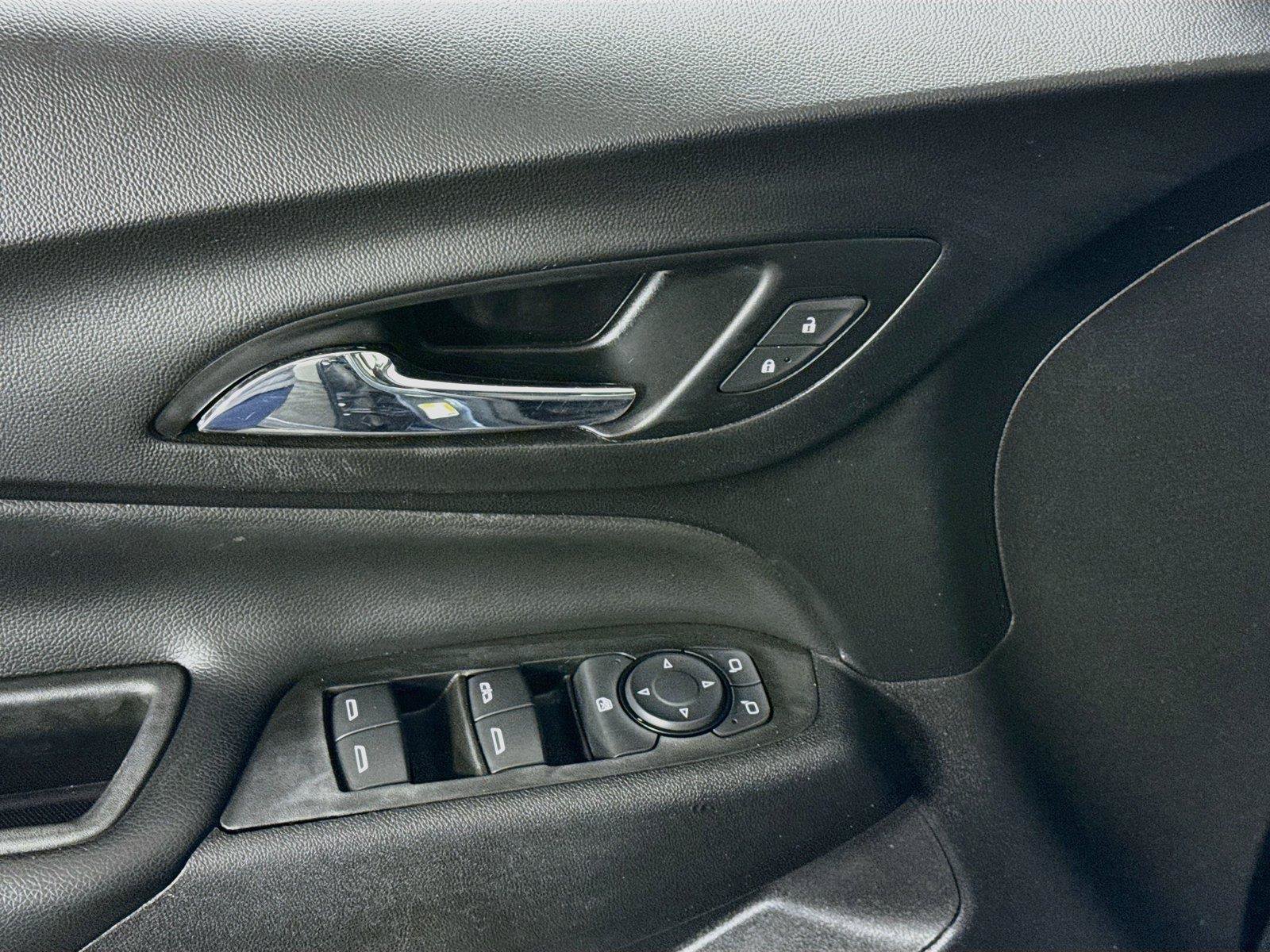 Used 2021 Chevrolet Equinox LT AWD/4WD image 11