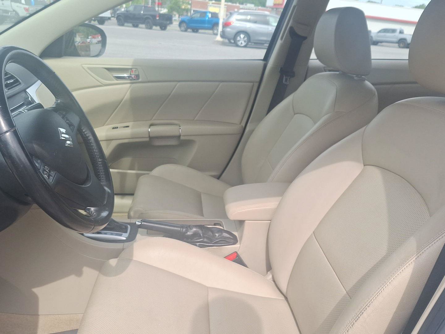 Used 2012 Suzuki Kizashi SE AWD/4WD image 10