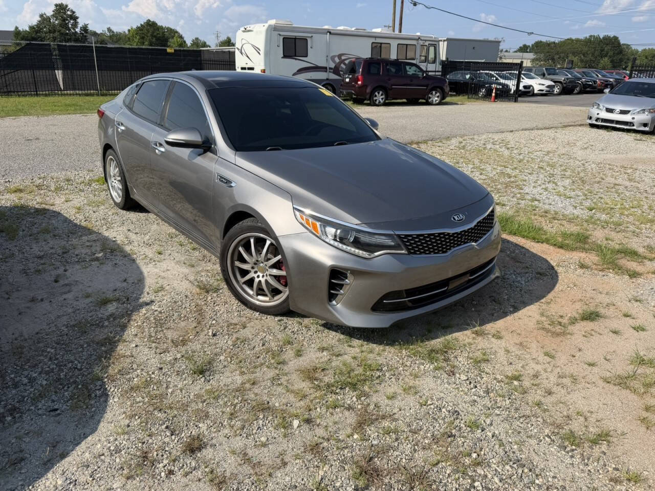 Used 2016 Kia Optima SX w/ Chrome Wheel Package FWD image 3