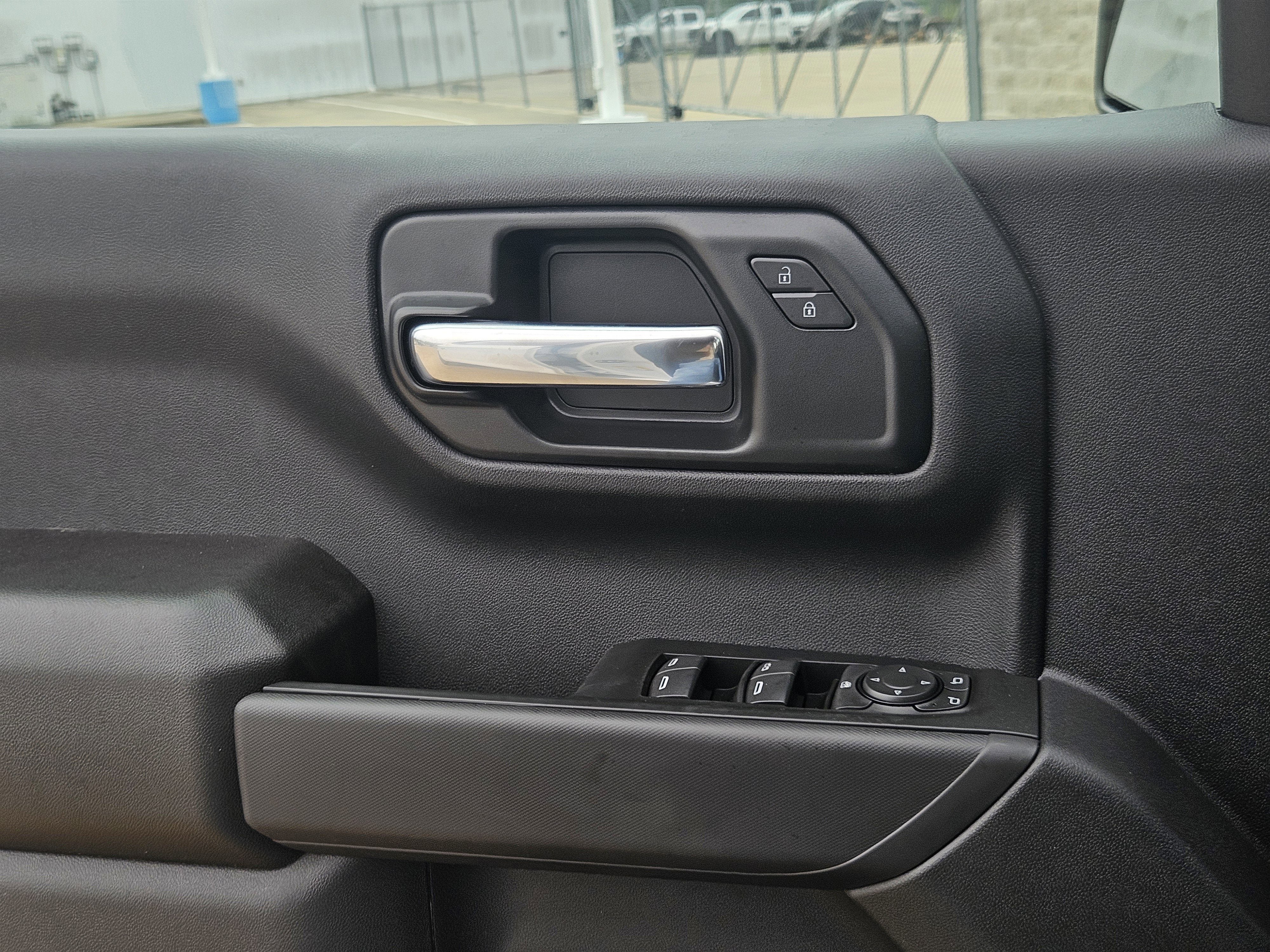 New 2026 Chevrolet Silverado 1500 Custom Trail Boss w/ LPO, Dark Essentials Package AWD/4WD image 23