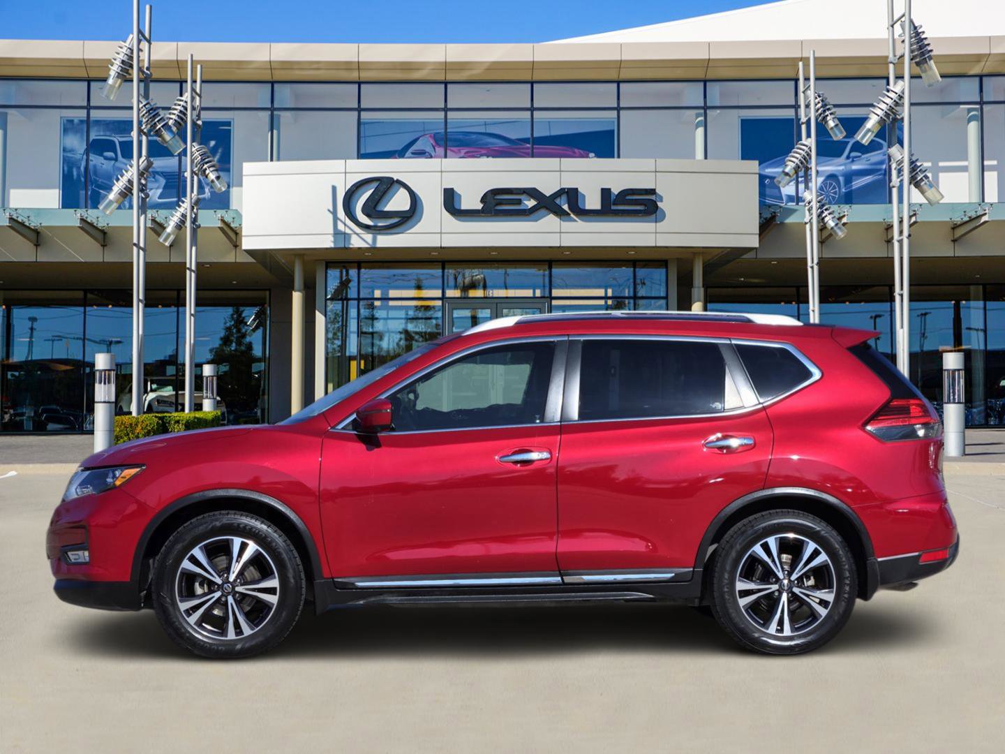 Used 2017 Nissan Rogue SL image 3