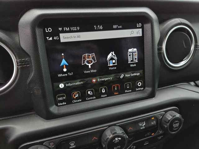Used 2021 Jeep Gladiator Overland w/ Popular Equipment Package AWD/4WD image 9