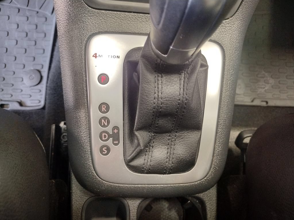Used 2014 Volkswagen Tiguan SE AWD/4WD image 24