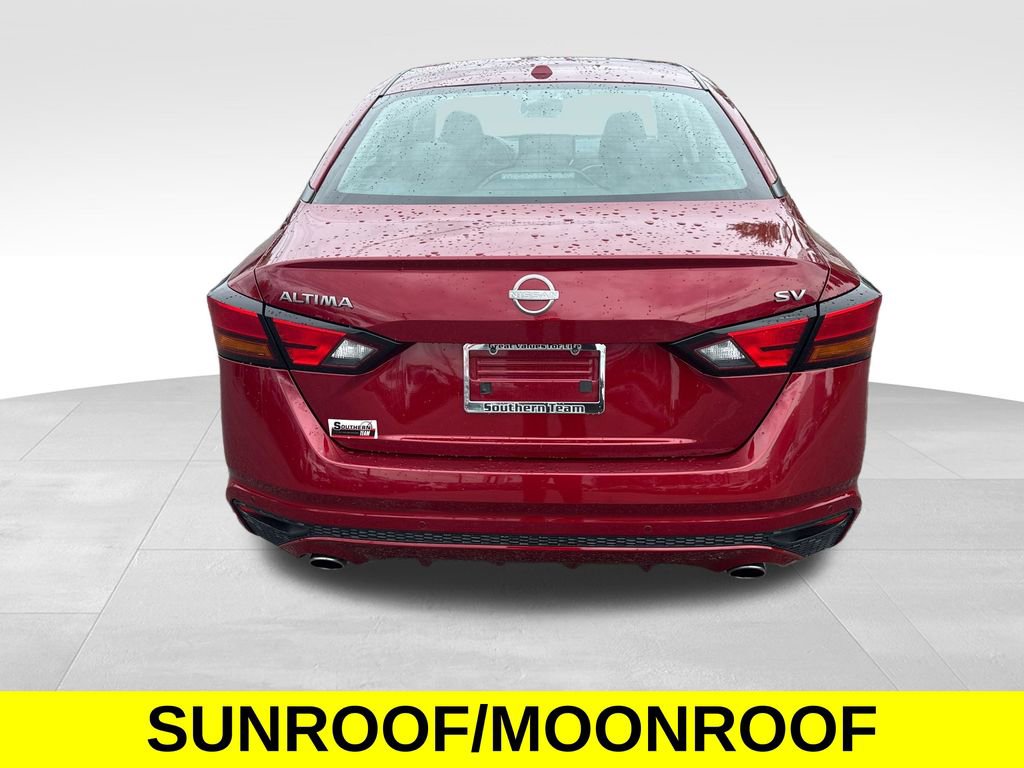 Used 2024 Nissan Altima 2.5 SV w/ SV Premium Package FWD image 5