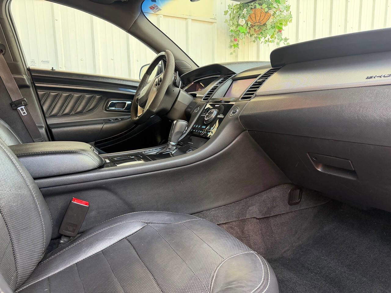 Used 2013 Ford Taurus SHO image 16