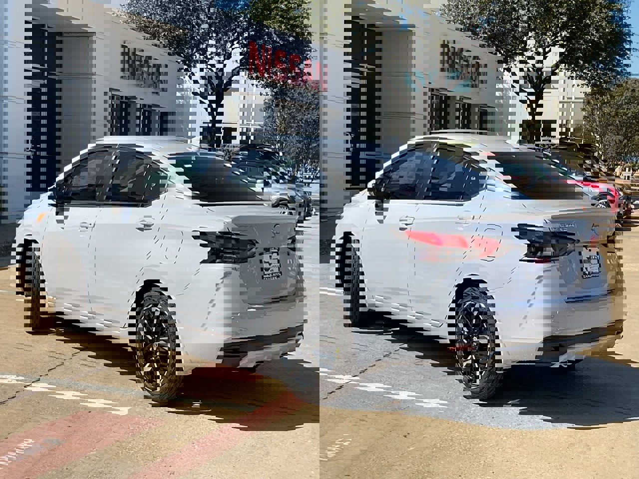 New 2025 Nissan Versa SR w/ Trunk Package image 7