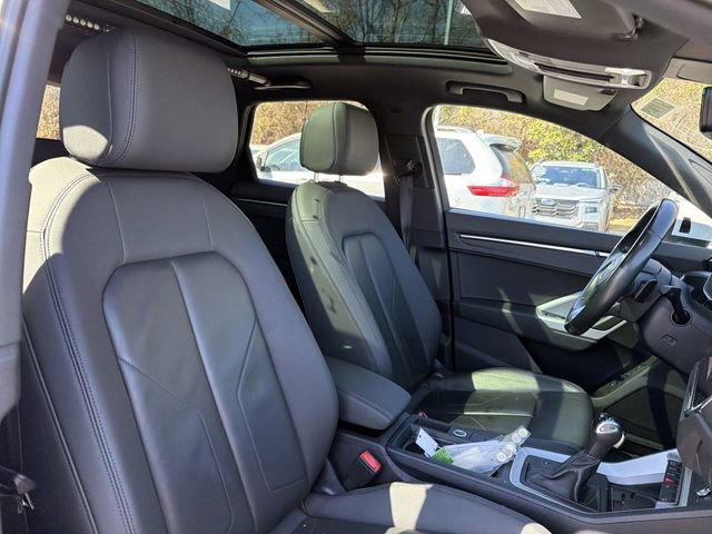Used 2024 Audi Q3 2.0T Premium image 16