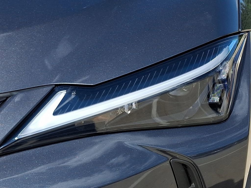 Used 2025 Lexus UX 300h AWD w/ Cold Area Package image 11