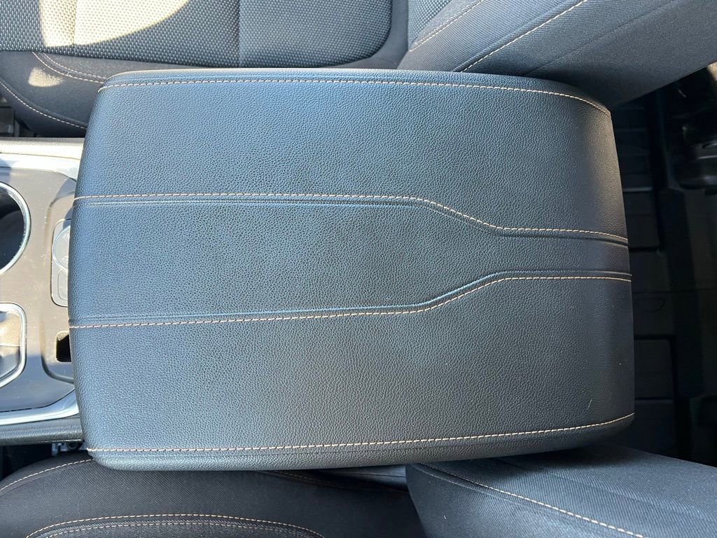 Used 2021 Chevrolet Traverse LT w/ LPO, Blackout Package image 31