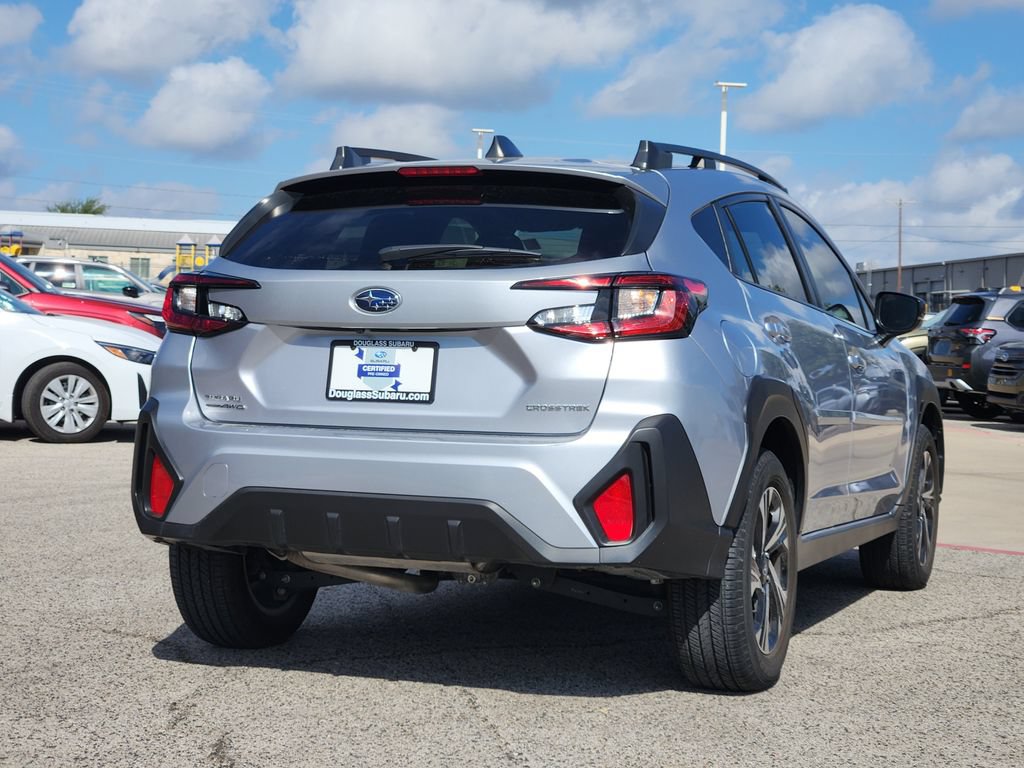 Used 2024 Subaru Crosstrek 2.0i Premium AWD/4WD image 3