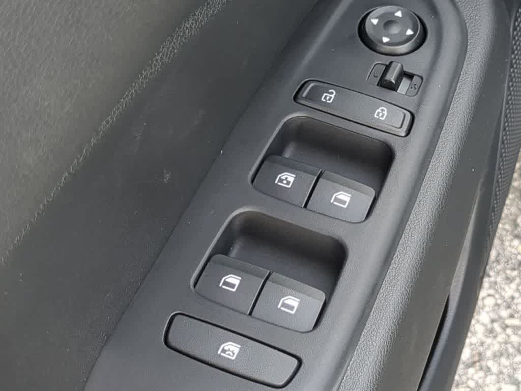 New 2026 Hyundai Venue SEL FWD image 18