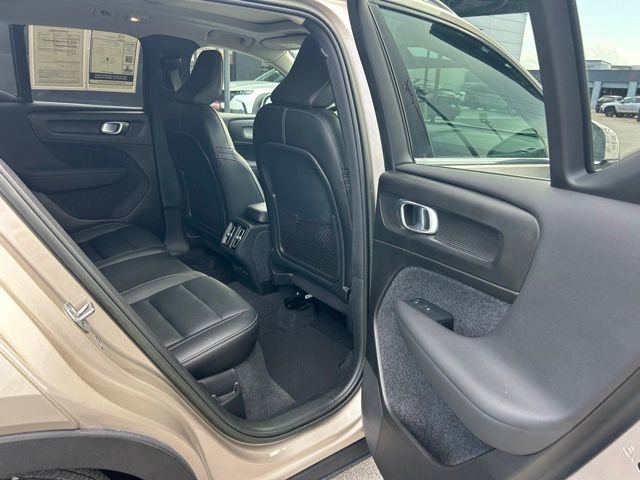 Used 2023 Volvo XC40 B5 Plus w/ Driver Assist Package AWD/4WD image 22