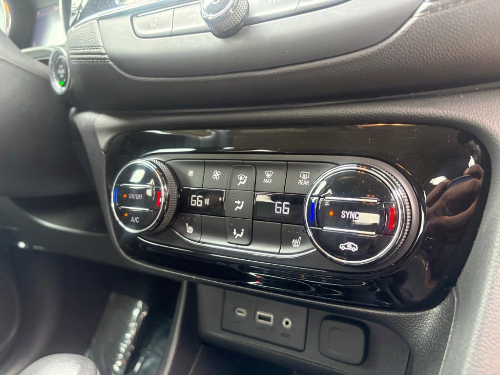 Used 2023 Buick Encore GX Select w/ Sport Touring Package FWD image 26