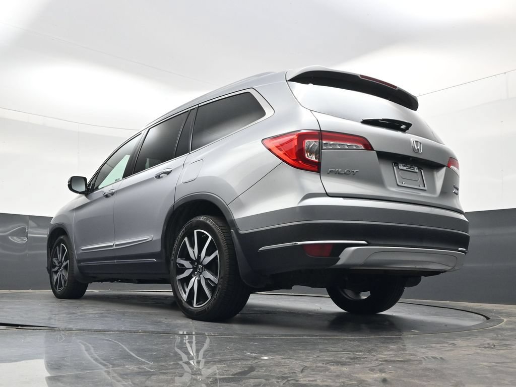 Certified 2019 Honda Pilot Touring image 32
