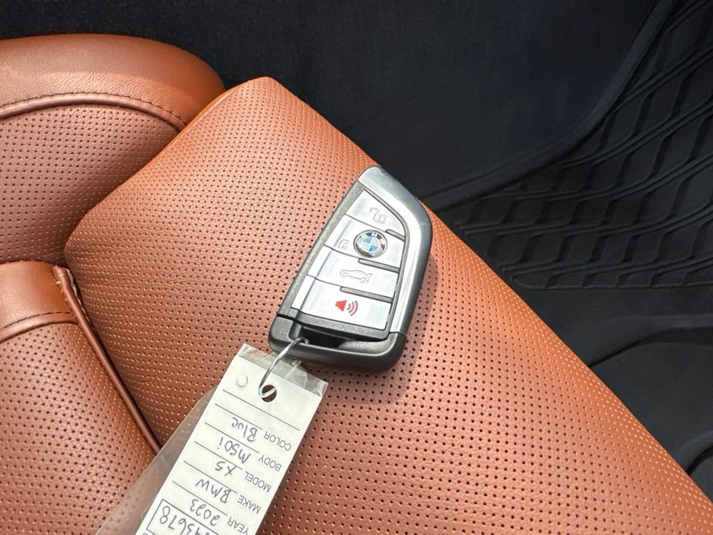 Used 2023 BMW X5 M50i AWD/4WD image 43