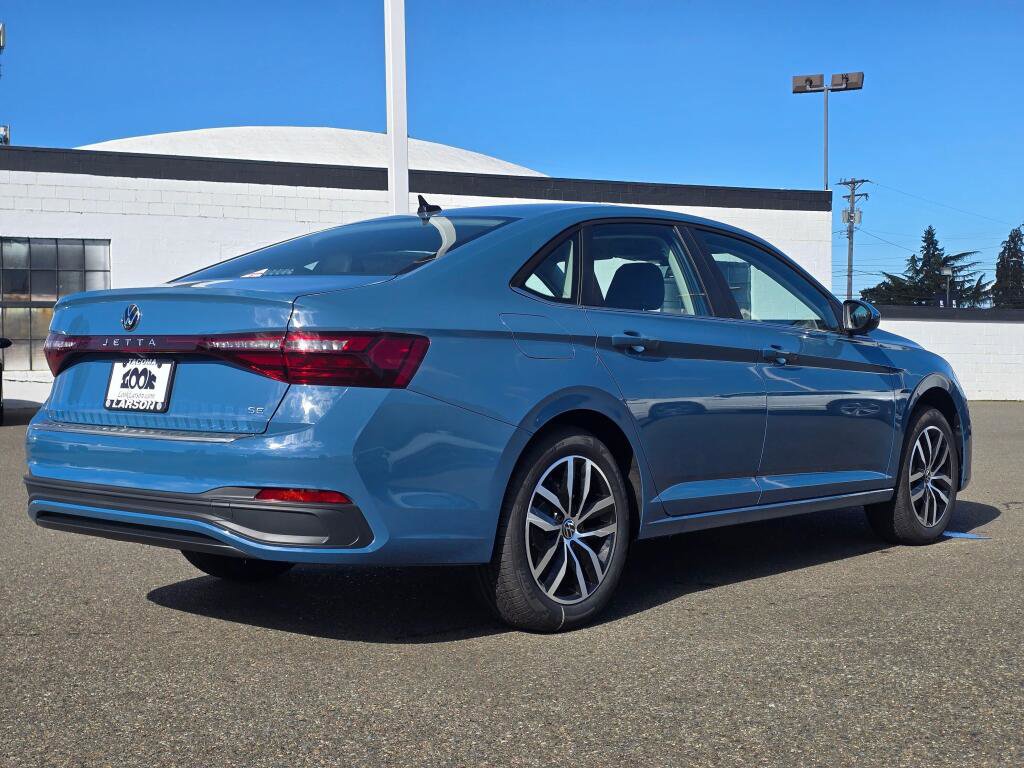 New 2026 Volkswagen Jetta SE image 4