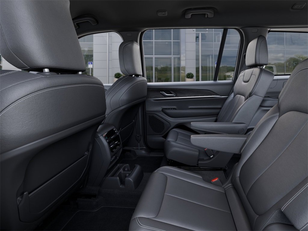 New 2025 Jeep Grand Cherokee L Limited image 23