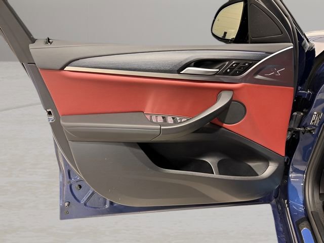 Used 2024 BMW X4 M40i w/ Premium Package image 15