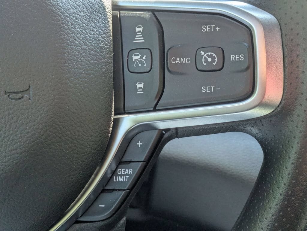 New 2026 RAM 1500 Express AWD/4WD image 16