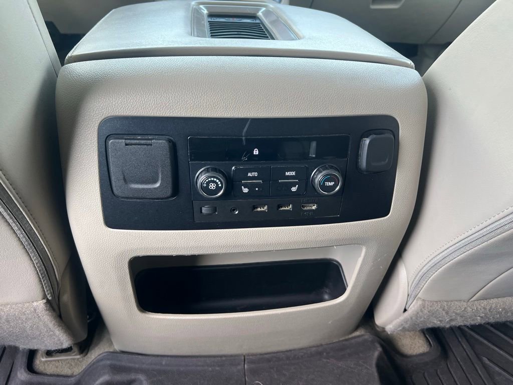 Used 2018 GMC Yukon Denali w/ Denali Ultimate Package AWD/4WD image 35
