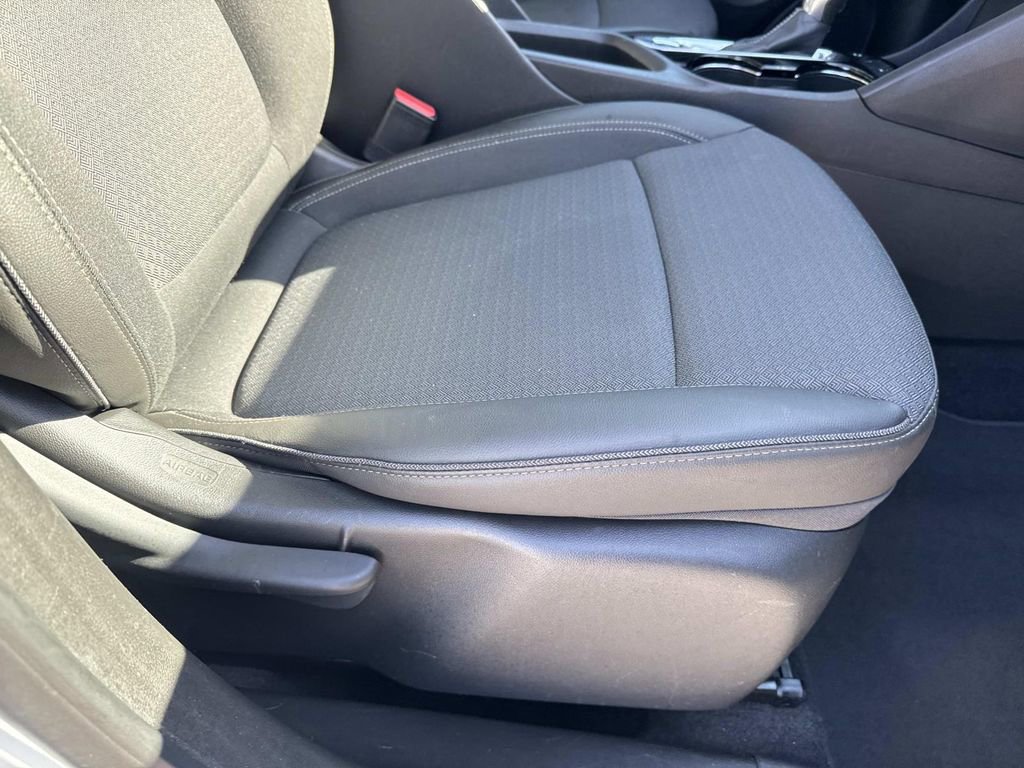 Used 2024 Buick Encore GX Preferred image 11