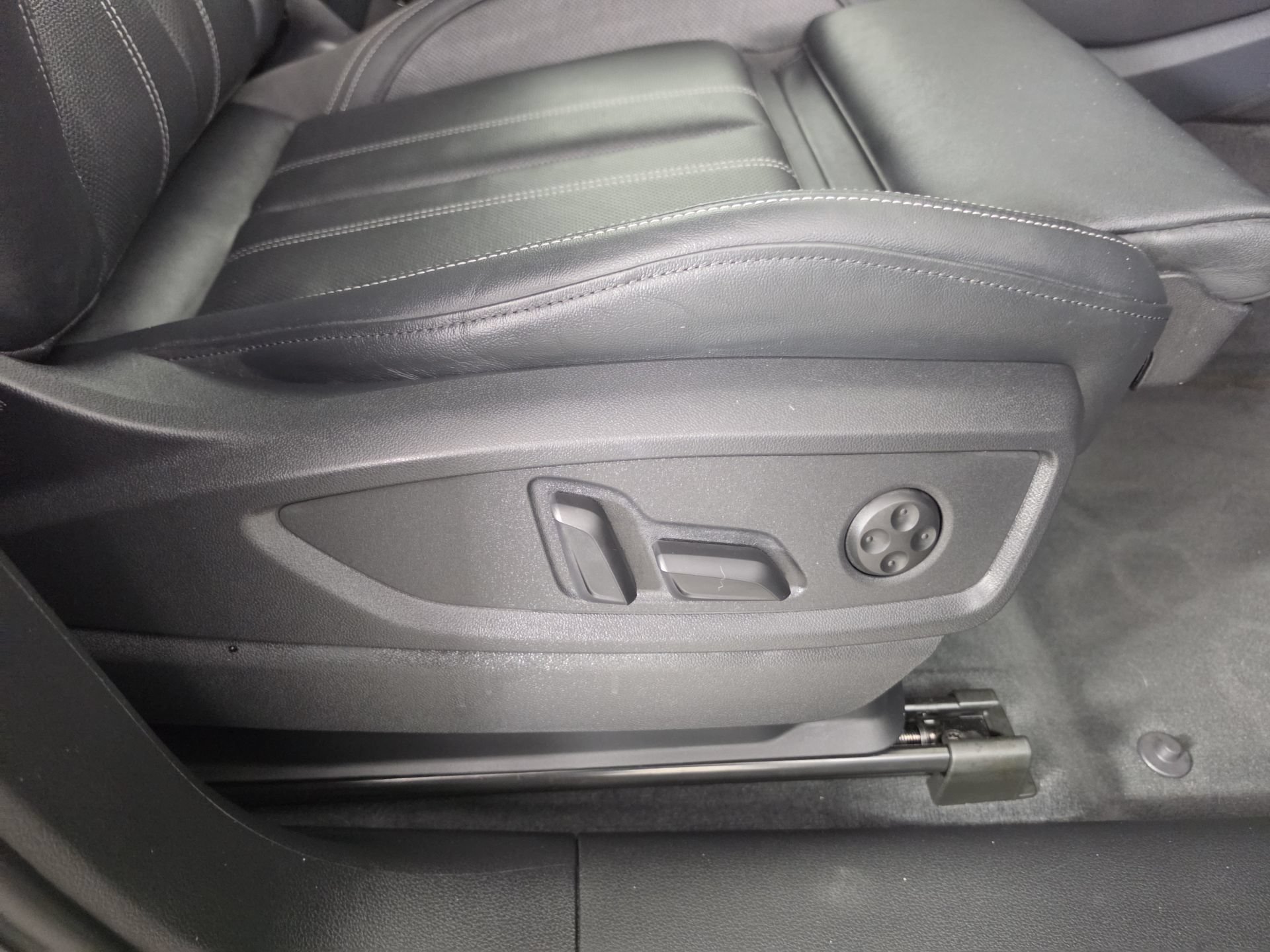 Certified 2024 Audi Q5 2.0T Premium Plus AWD/4WD image 48