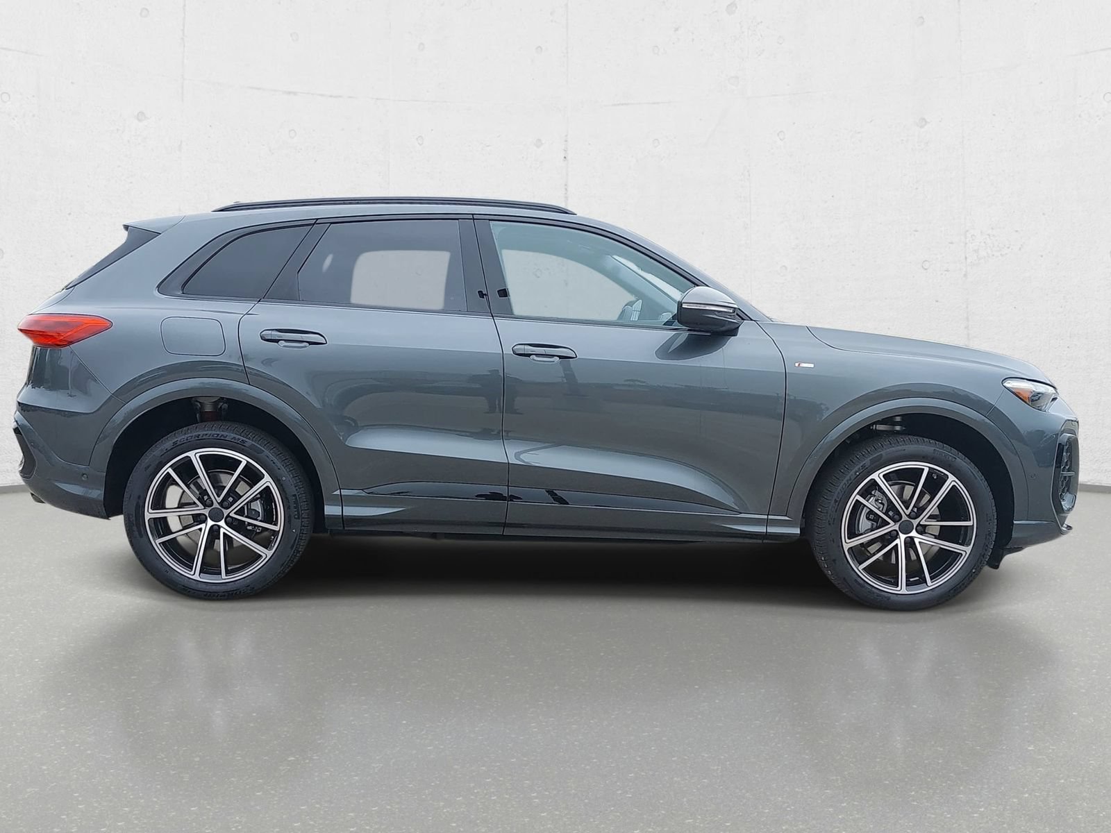 New 2026 Audi Q5 Premium Plus AWD/4WD image 4