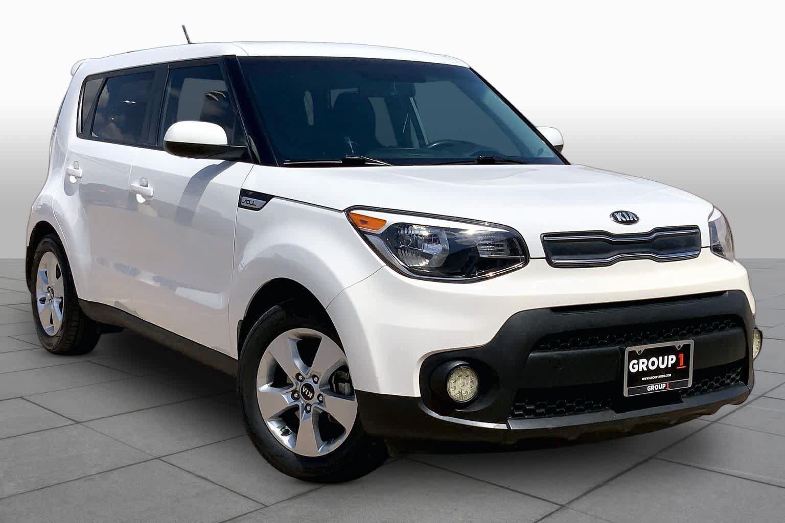 Used 2017 Kia Soul FWD image 2