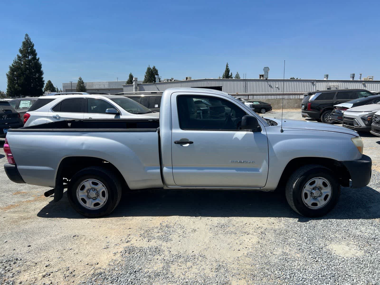 Used 2005 Toyota Tacoma 2WD Regular Cab w/ Enhancement Pkg image 4