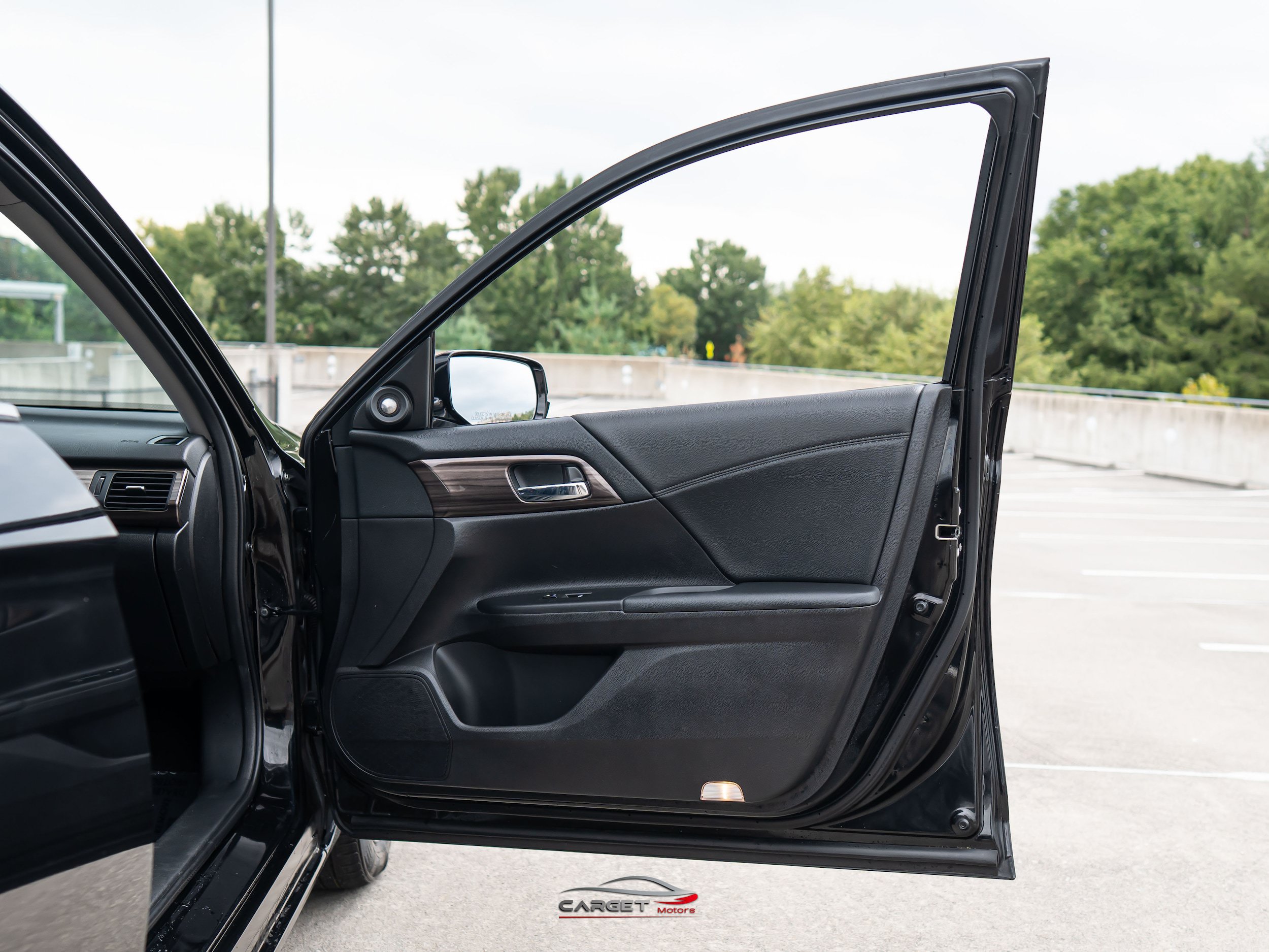 Used 2016 Honda Accord EX-L image 40