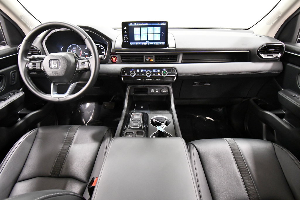 Certified 2025 Honda Pilot EX-L image 3
