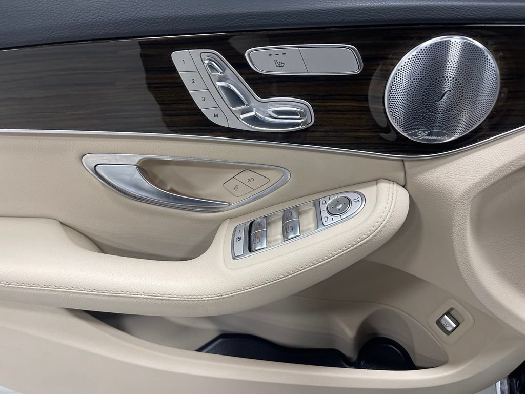 Used 2019 Mercedes-Benz C 300 4MATIC Sedan image 18