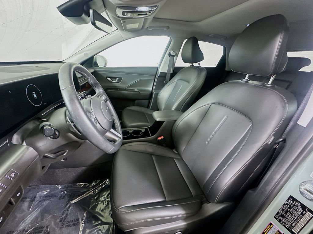 Used 2025 Hyundai Kona Limited image 15