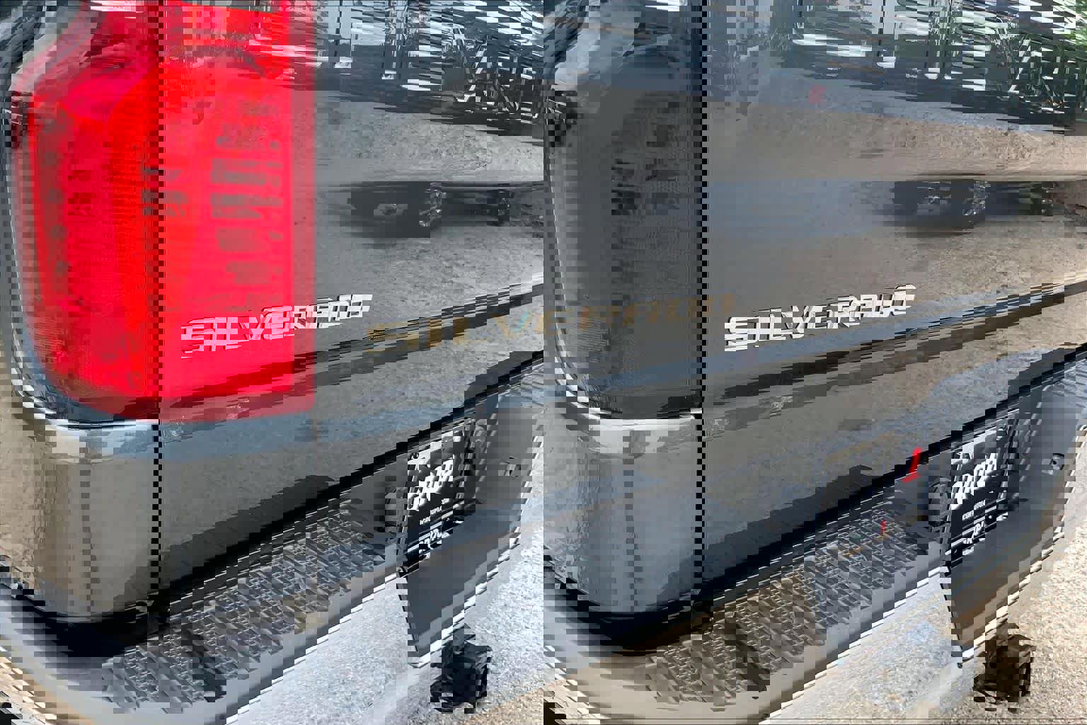 Used 2020 Chevrolet Silverado 1500 LT w/ Texas Edition RWD image 30