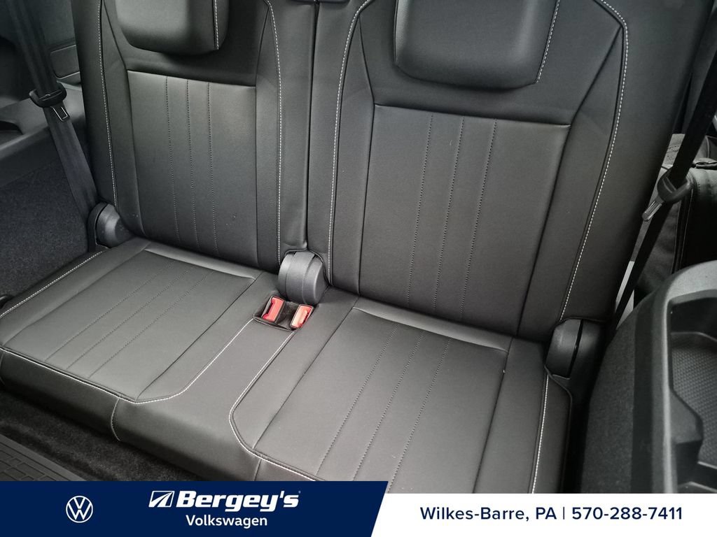 Certified 2023 Volkswagen Tiguan SE w/ Panoramic Sunroof Package FWD image 26
